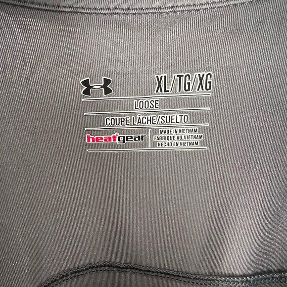 John’s Hopkins Under Armor Men’s Golf Polo - Picture 2 of 2